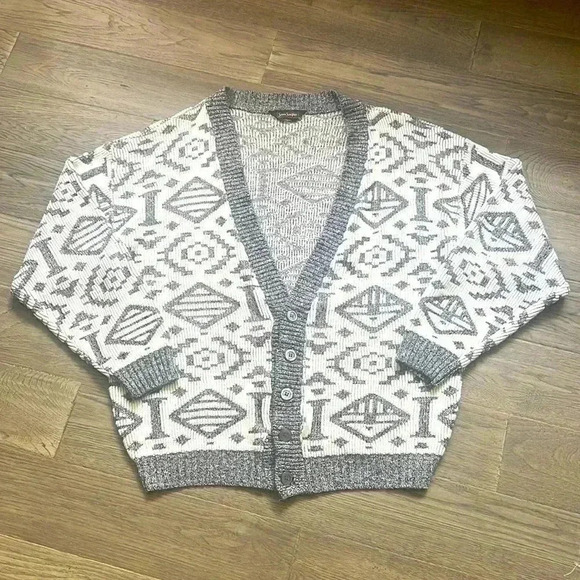 Serge Saint Yves | Vintage grey and white patterned knit sweater cardigan - Picture 1 of 11